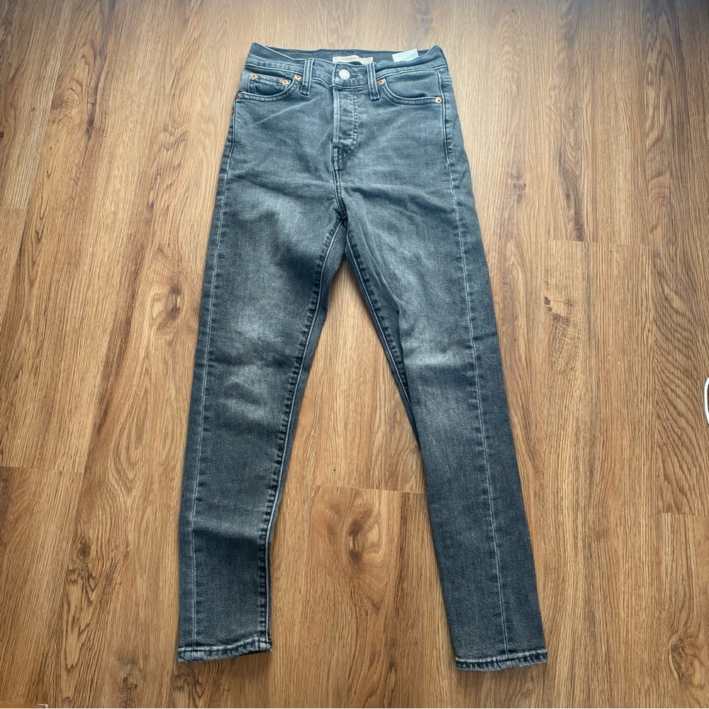 Levi’s Wedgie Skinny Jeans Button Fly 25